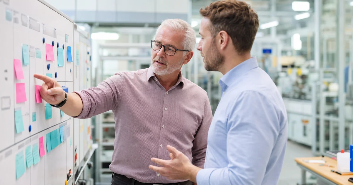 Change Management Mitarbeiter einbinden als Führungsfrage in einer professionellen Teamsituation